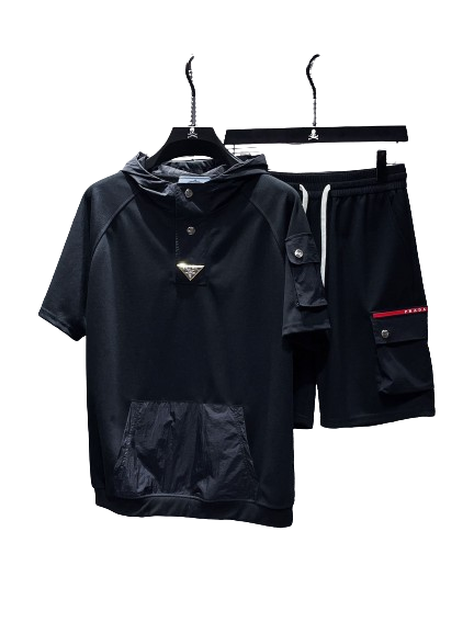 PRADA - Completo T-shirt e pantaloncini