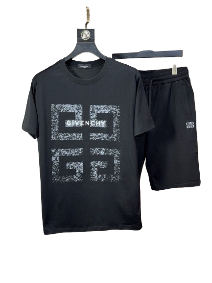 GIVENCHY - Completo T-shirt e pantaloncini