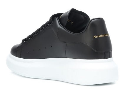 ALEXANDER McQUEEN - Sneakers Oversize in Nero - IperShopNY