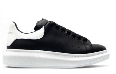 ALEXANDER McQUEEN - Sneaker Oversize in Nero/Bianco - IperShopNY