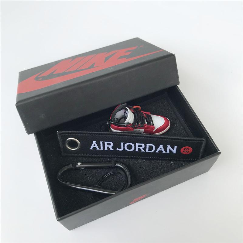 Portachiavi Jordan Chicago + Box Nike - IperShopNY