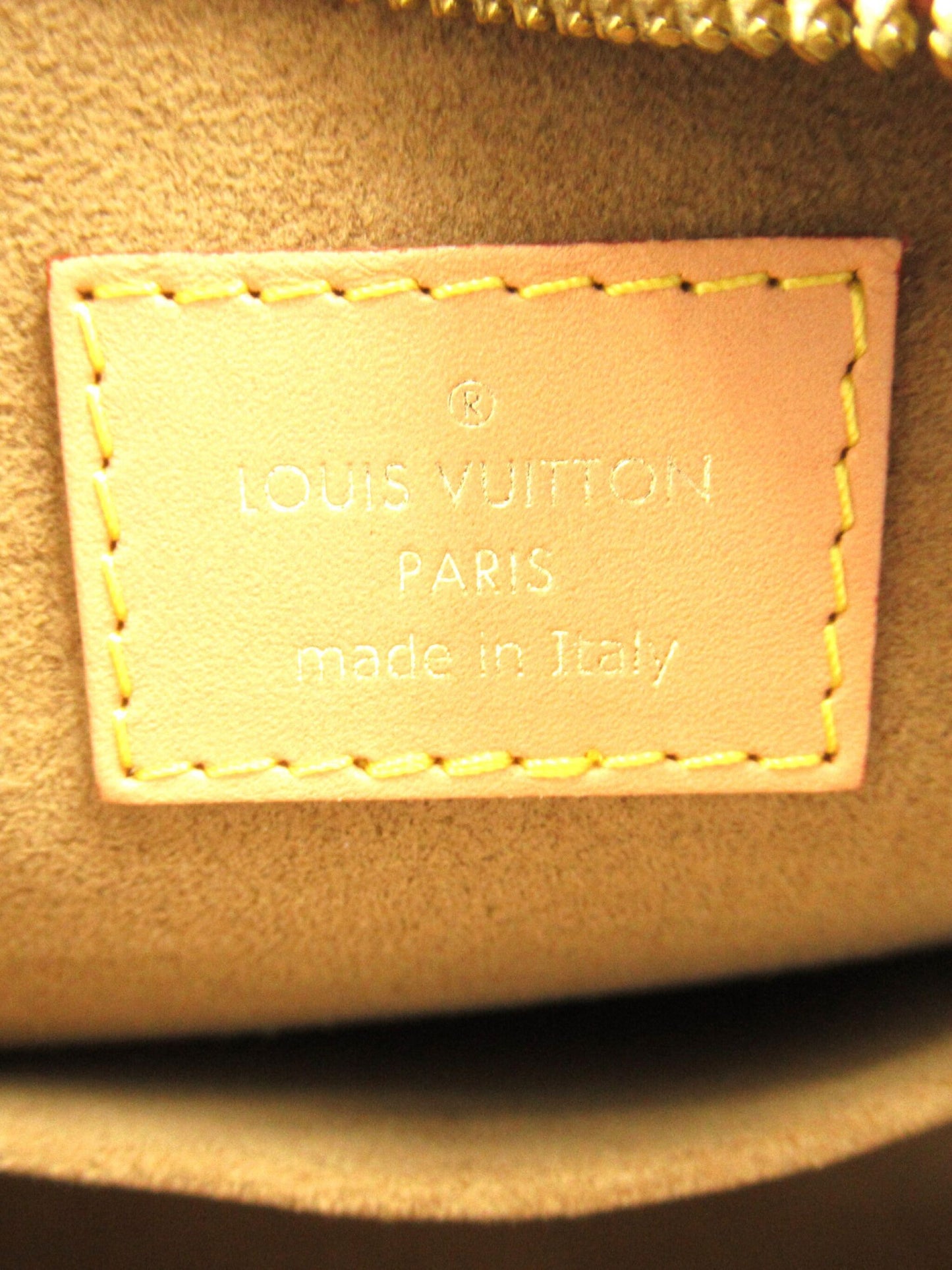 Louis Vuitton - Borsa Boîte Chapeau Souple MM 2021