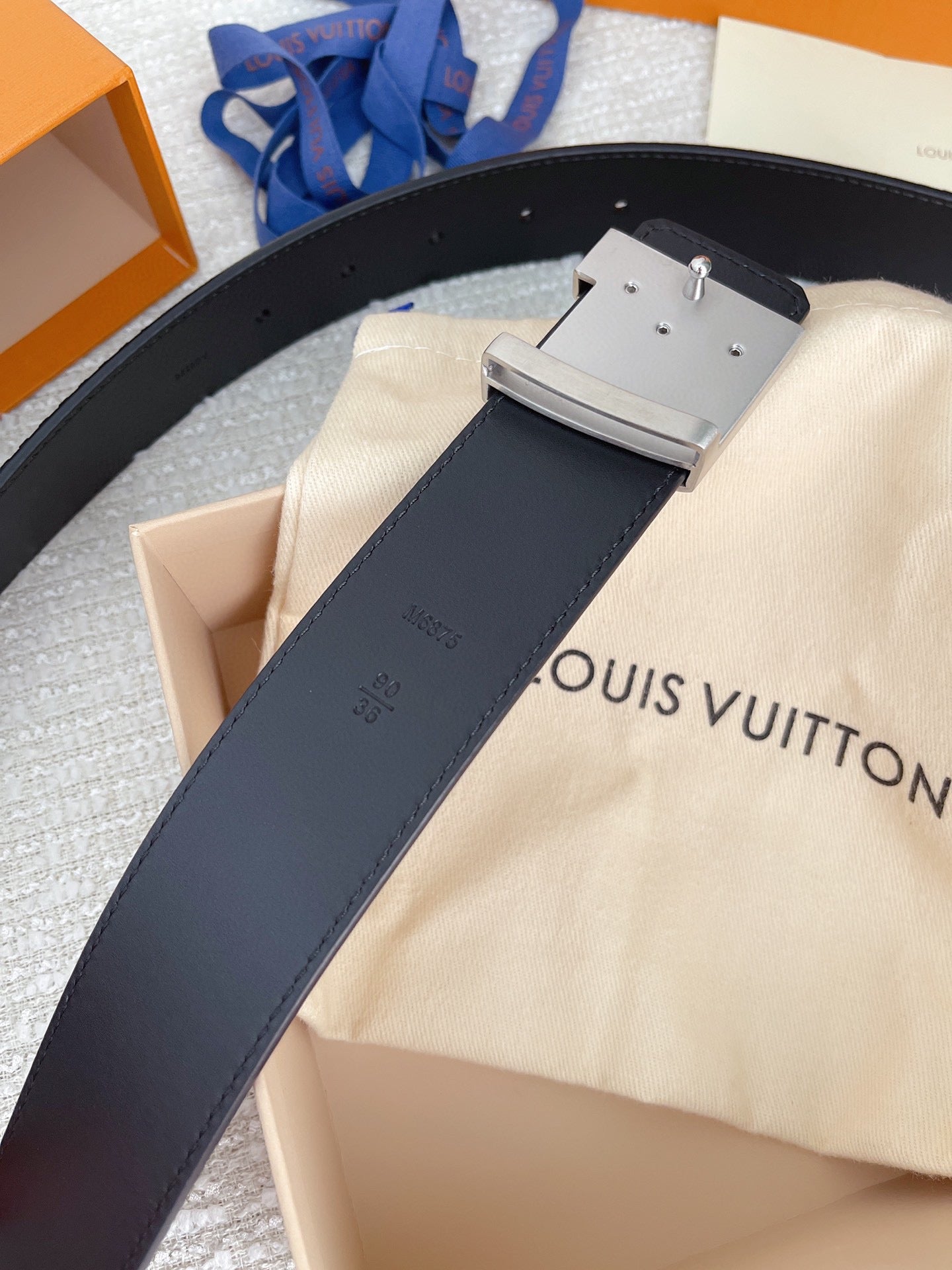 Louis Vuitton - Cintura LV 40 mm