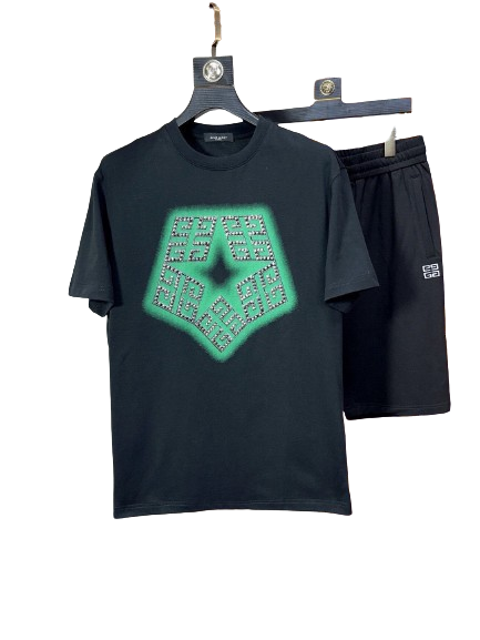 GIVENCHY - Completo T-shirt e pantaloncini