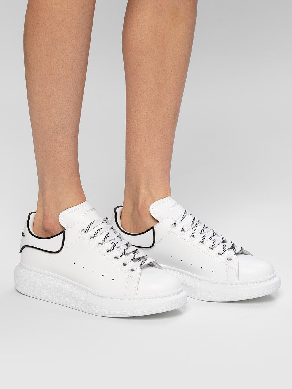 ALEXANDER McQUEEN - Sneaker Oversize in Bianco